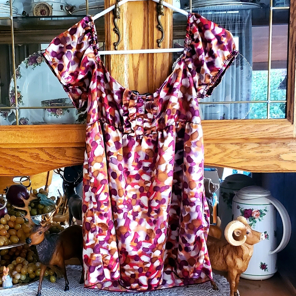 Free with any purchase LOVE SQUARED TOP